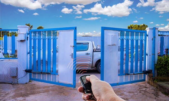 automatic-swing-gate-giants-Swing-Gates